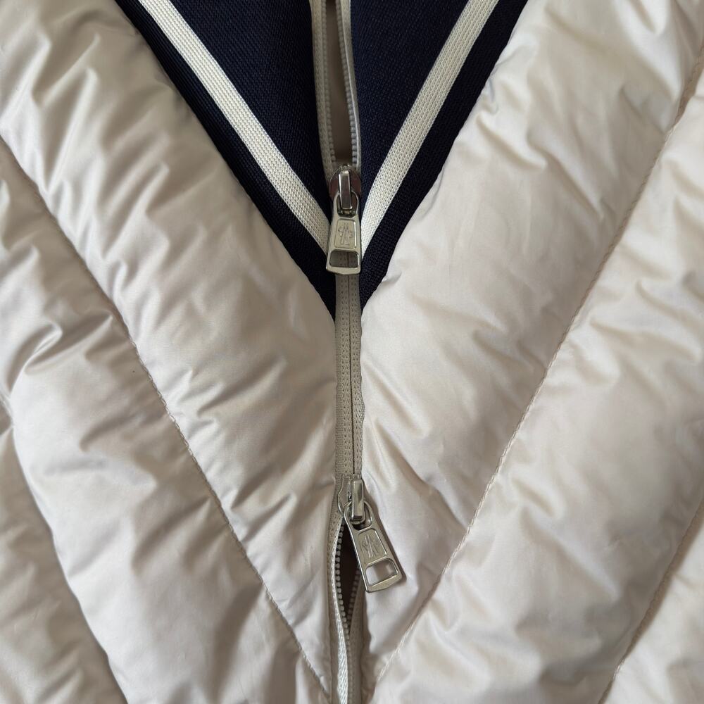 Size 2 - Moncler Men's Barrot Down Hooded Quilted Jacket - Picture 4 of 9